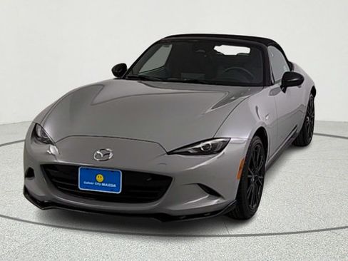 New 2026 MAZDA MX-5 Miata Club w/ Weather Package RWD image 2