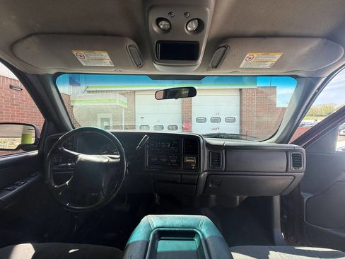 Used 2002 Chevrolet Silverado 2500 LS AWD/4WD image 11