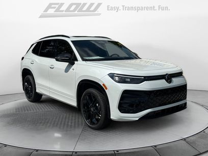 New 2025 Volkswagen Tiguan SE R-Line