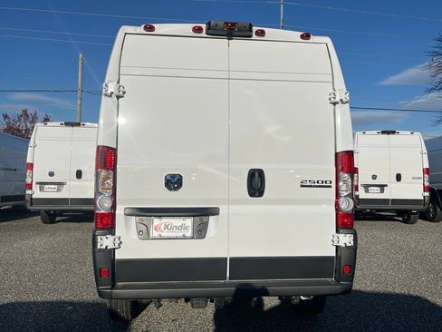 New 2026 RAM ProMaster 2500 w/ Convenience Group FWD image 20