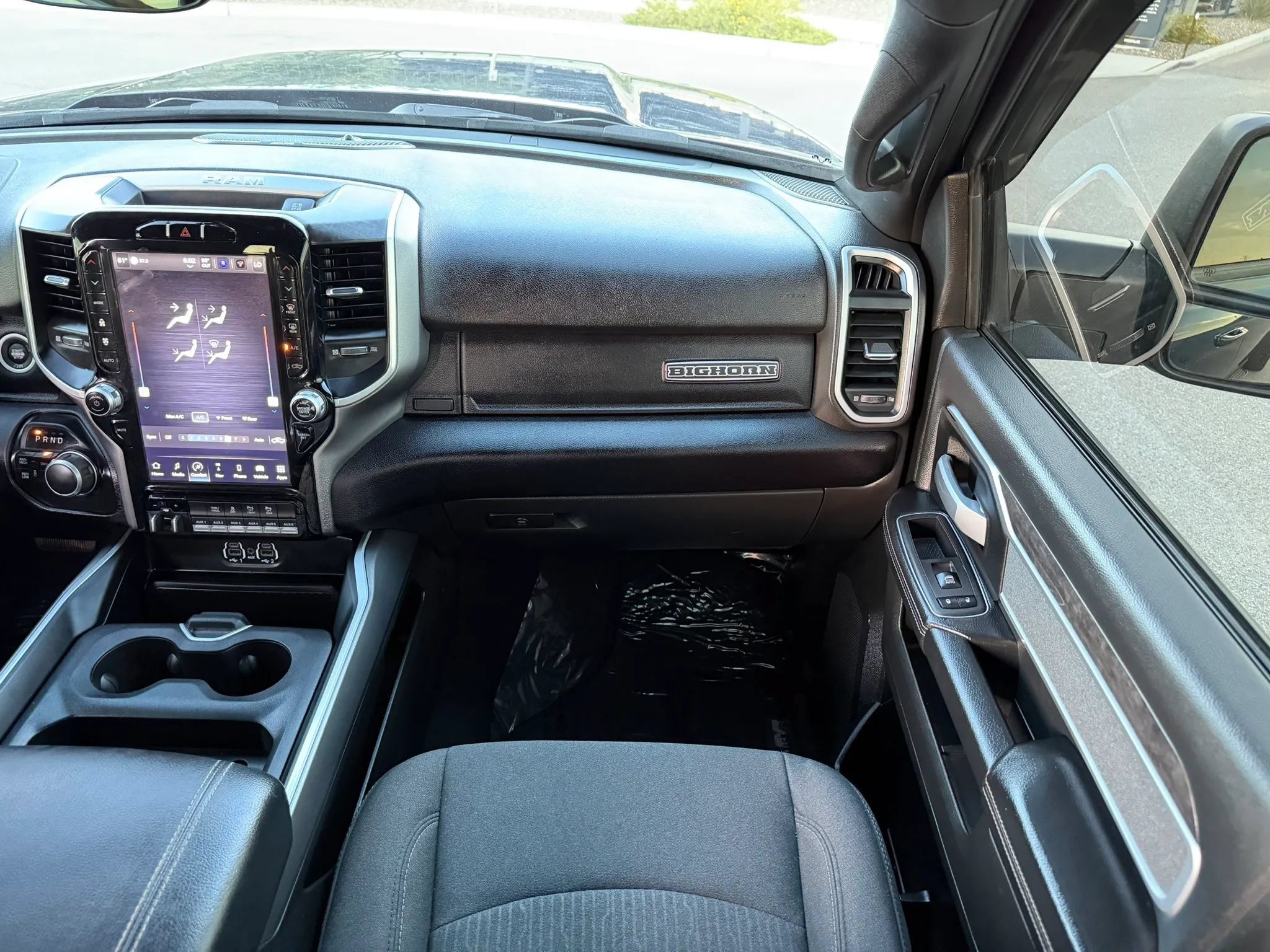 Used 2023 RAM 2500 Big Horn w/ Night Edition AWD/4WD image 18