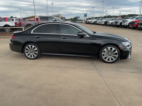 Used 2022 Mercedes-Benz E 350 Sedan image 9
