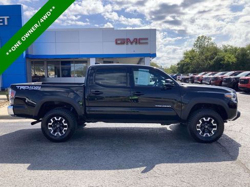 Used 2023 Toyota Tacoma TRD Off-Road AWD/4WD image 2