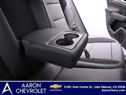 New 2026 Chevrolet Equinox EV LT image 27