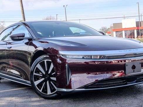 Used 2024 Lucid Air Pure image 3