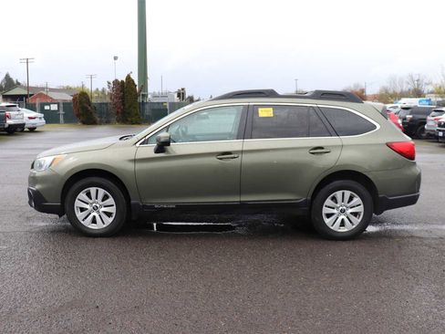 Used 2015 Subaru Outback 2.5i Premium image 8