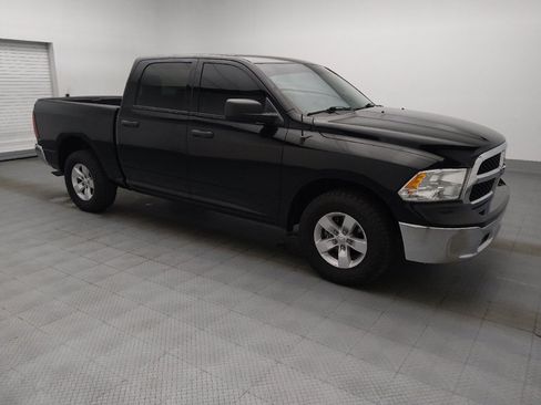 Used 2022 RAM 1500 Classic SLT RWD image 11