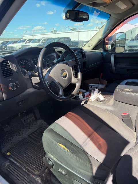 Used 2011 Chevrolet Silverado 2500 LT w/ Interior Plus Package AWD/4WD image 3
