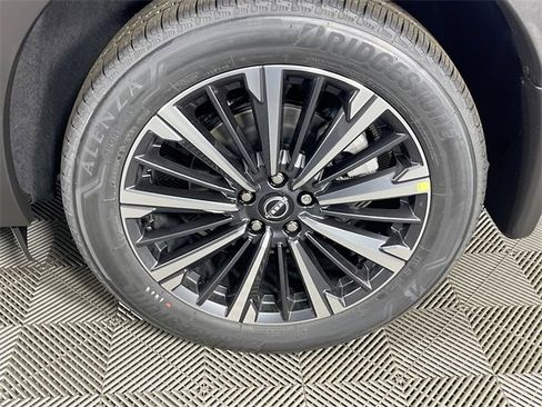 New 2026 Nissan Pathfinder Platinum image 20