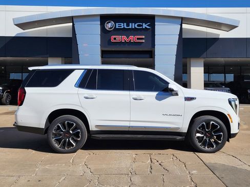New 2026 GMC Yukon Elevation image 2