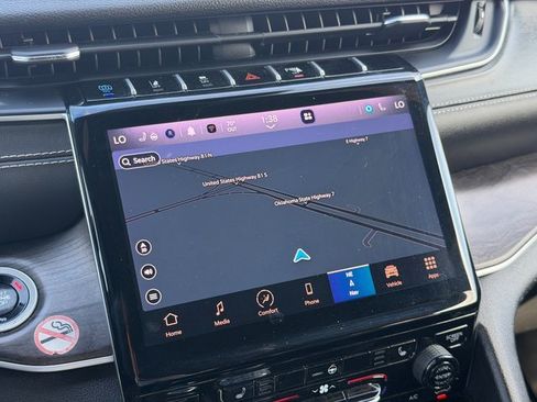 Used 2024 Jeep Grand Cherokee Limited 4xe image 34