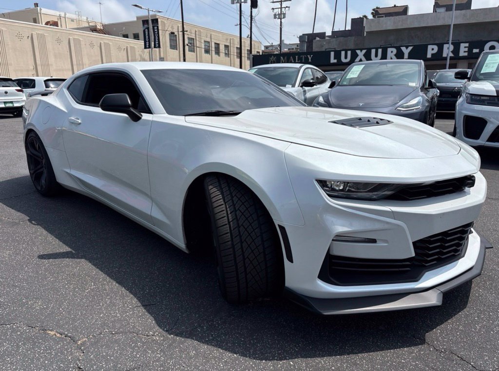 Used 2023 Chevrolet Camaro SS RWD image 3