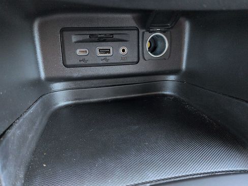 Used 2023 Chevrolet Equinox LT FWD image 20