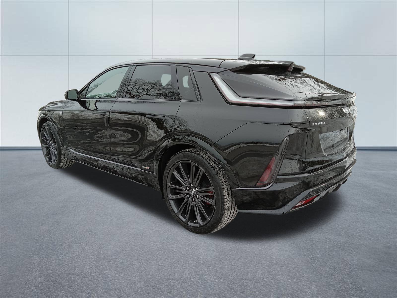 New 2026 Cadillac Lyriq V AWD/4WD image 3
