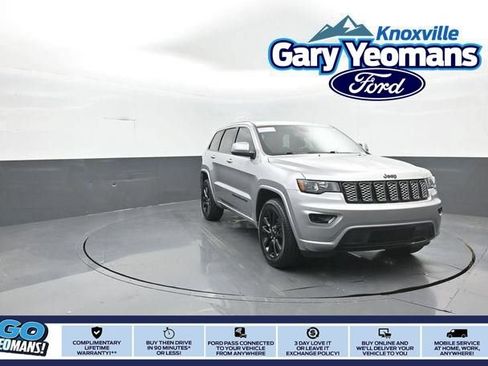 Used 2020 Jeep Grand Cherokee Altitude AWD/4WD image 1