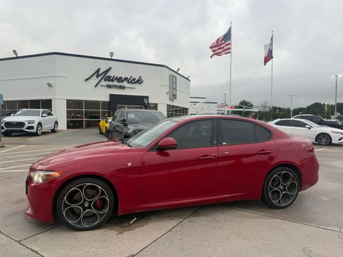 Used 2022 Alfa Romeo Giulia Ti AWD/4WD image 1