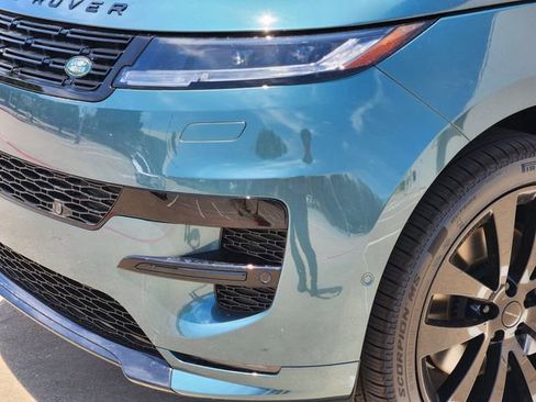New 2026 Land Rover Range Rover Sport Dynamic SE AWD/4WD image 5