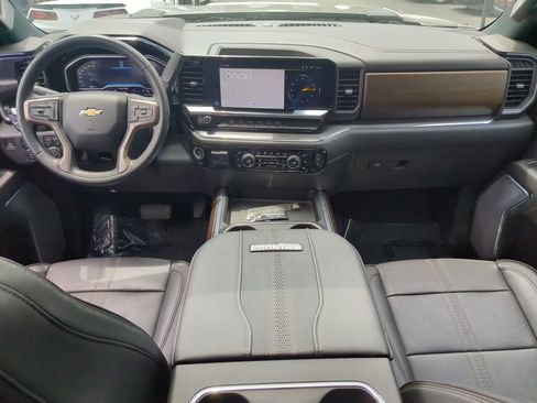 Used 2024 Chevrolet Silverado 2500 High Country w/ Technology Package AWD/4WD image 56