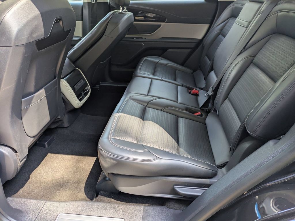 Used 2024 Lincoln Nautilus Reserve AWD/4WD image 29
