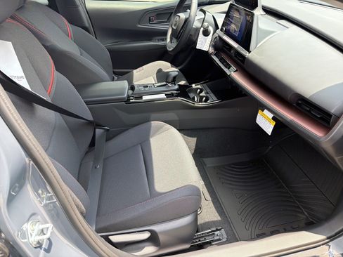 New 2026 Toyota Prius Plug-In Hybrid FWD image 13