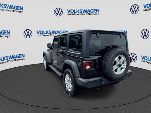 Used 2021 Jeep Wrangler Unlimited Sport AWD/4WD image 12