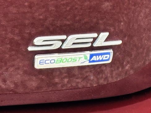 Used 2017 Ford Edge SEL w/ Equipment Group 201A AWD/4WD image 34