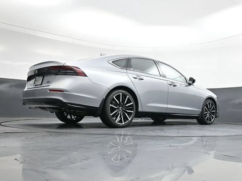 Used 2025 Honda Accord Touring image 30