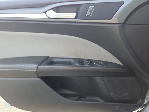 Used 2014 Ford Fusion S image 28