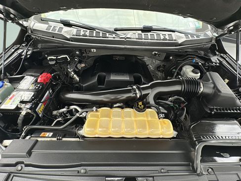 Used 2018 Ford F150 XLT w/ Equipment Group 302A Luxury AWD/4WD image 20