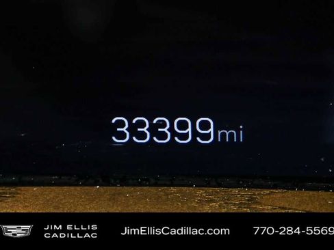 Used 2025 Cadillac Escalade Sport Platinum image 9