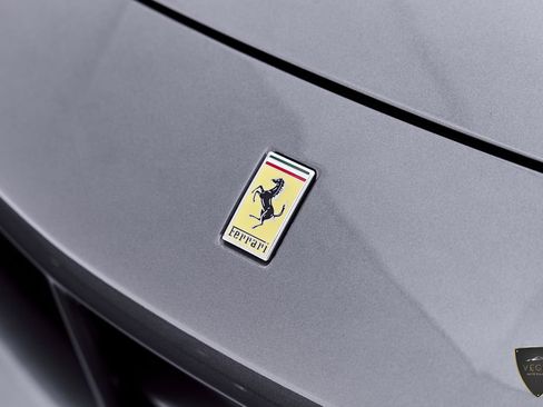 Used 2018 Ferrari 488 GTB RWD image 25