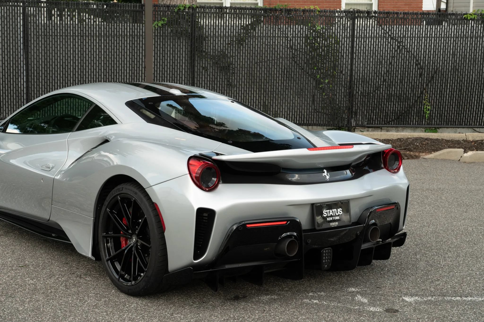 Used 2019 Ferrari 488 Pista Coupe RWD image 46