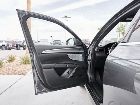 Used 2023 Maserati Grecale GT image 19