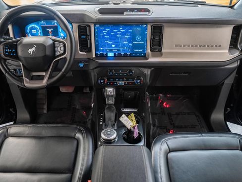 Certified 2025 Ford Bronco Outer Banks AWD/4WD image 26