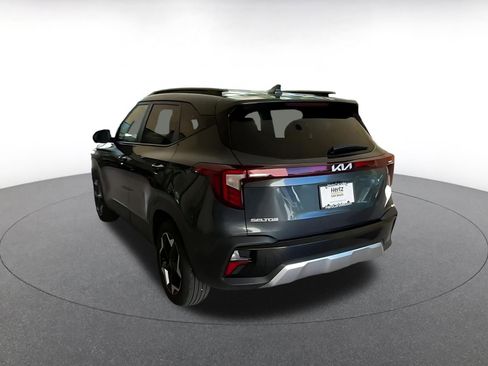 Used 2025 Kia Seltos S image 11