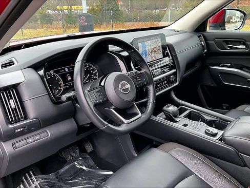 Used 2022 Nissan Pathfinder SL w/ Lighting Package (N92) image 16