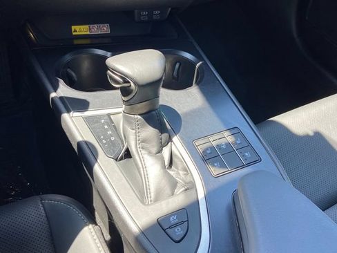 Certified 2023 Lexus UX 250h F Sport AWD/4WD image 22