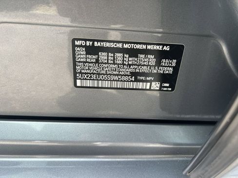 Used 2025 BMW X5 xDrive40i w/ M Sport Package image 37