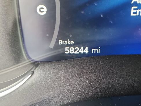 Used 2023 Chrysler Pacifica Touring-L FWD image 23