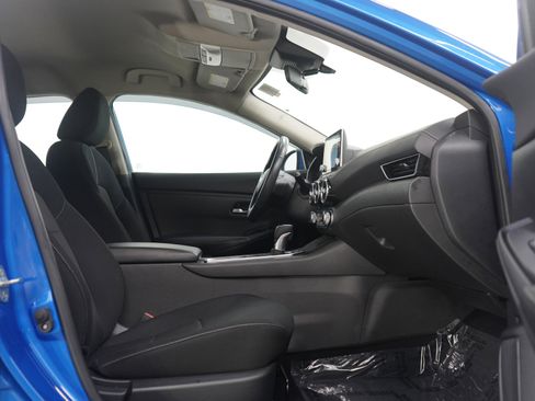 Used 2022 Nissan Sentra SV image 11