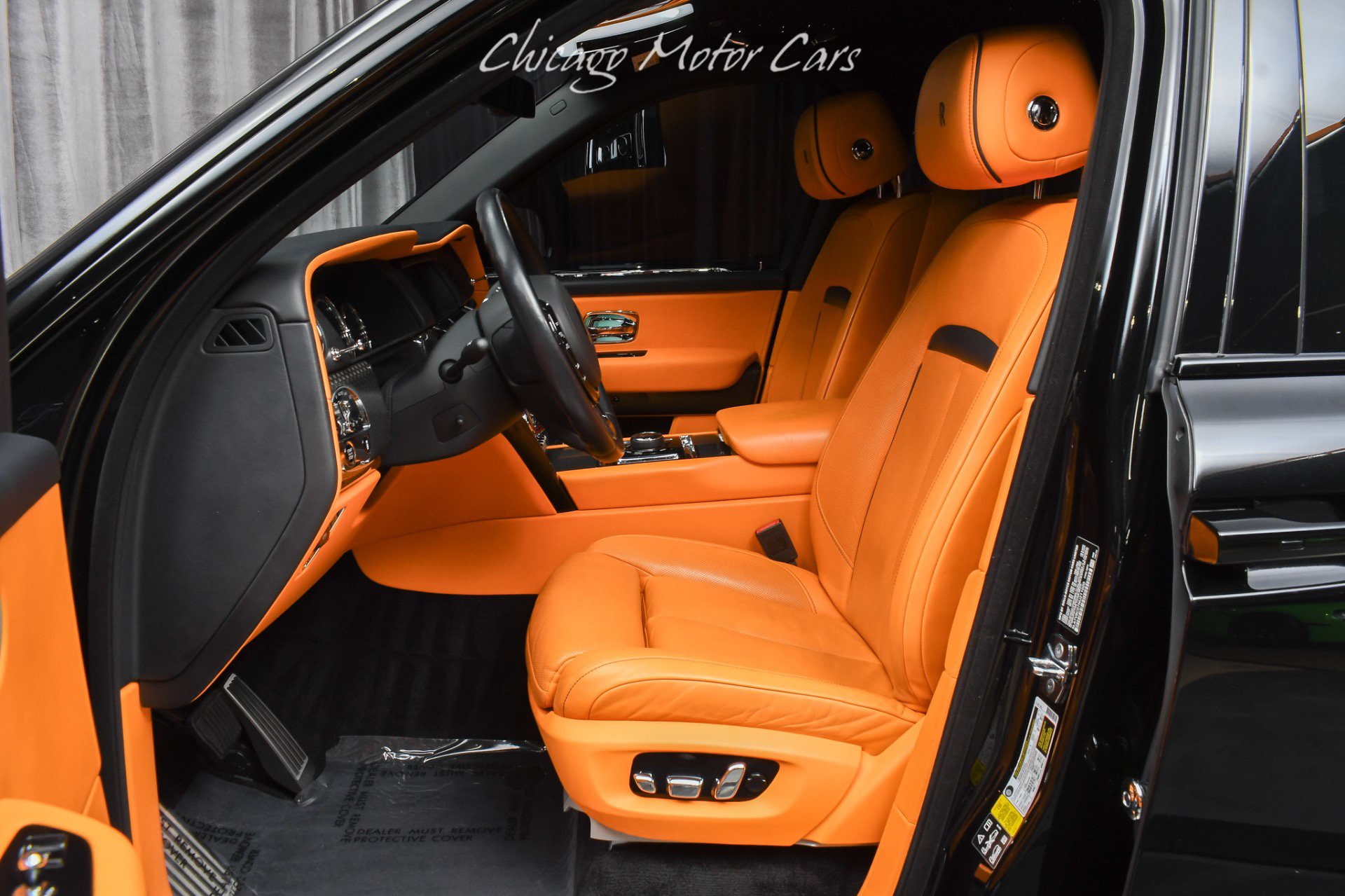 Used 2022 Rolls-Royce Cullinan Black Badge AWD/4WD image 14