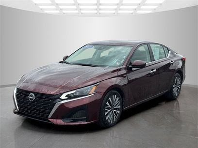 Used 2023 Nissan Altima 2.5 SV