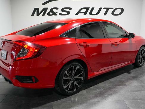 Used 2019 Honda Civic Sport image 4