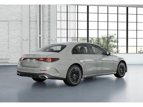 New 2026 Mercedes-Benz E 450 4MATIC Sedan image 17
