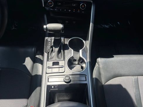 Used 2022 Kia K5 GT-Line FWD image 35