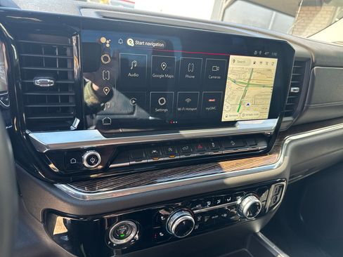 Used 2023 GMC Sierra 1500 Elevation image 18