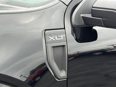 New 2025 Ford Maverick XLT image 11