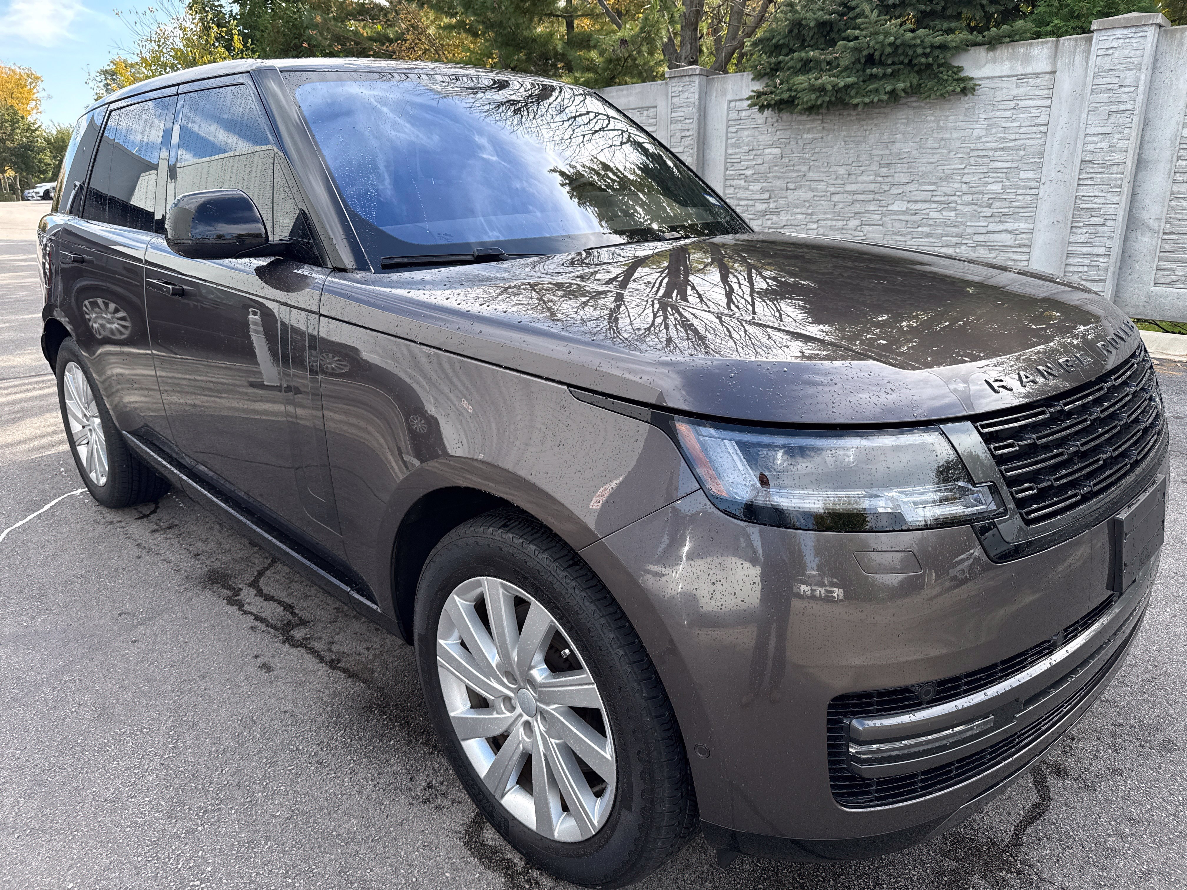 Used 2023 Land Rover Range Rover SE AWD/4WD image 15