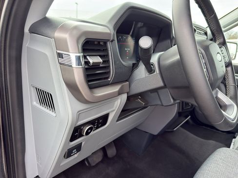Used 2024 Ford F150 XLT AWD/4WD image 15