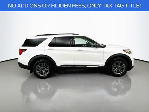 New 2025 Ford Explorer Active w/ Active Comfort Package image 8